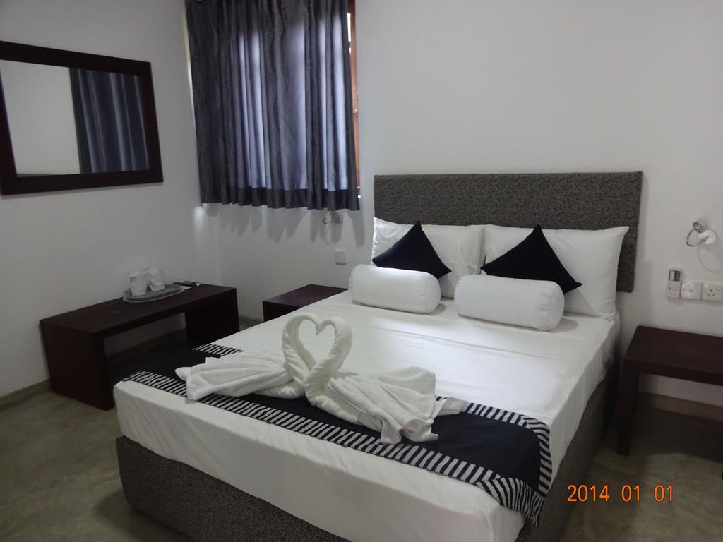 Aaranya Residence Kandy Exterior photo